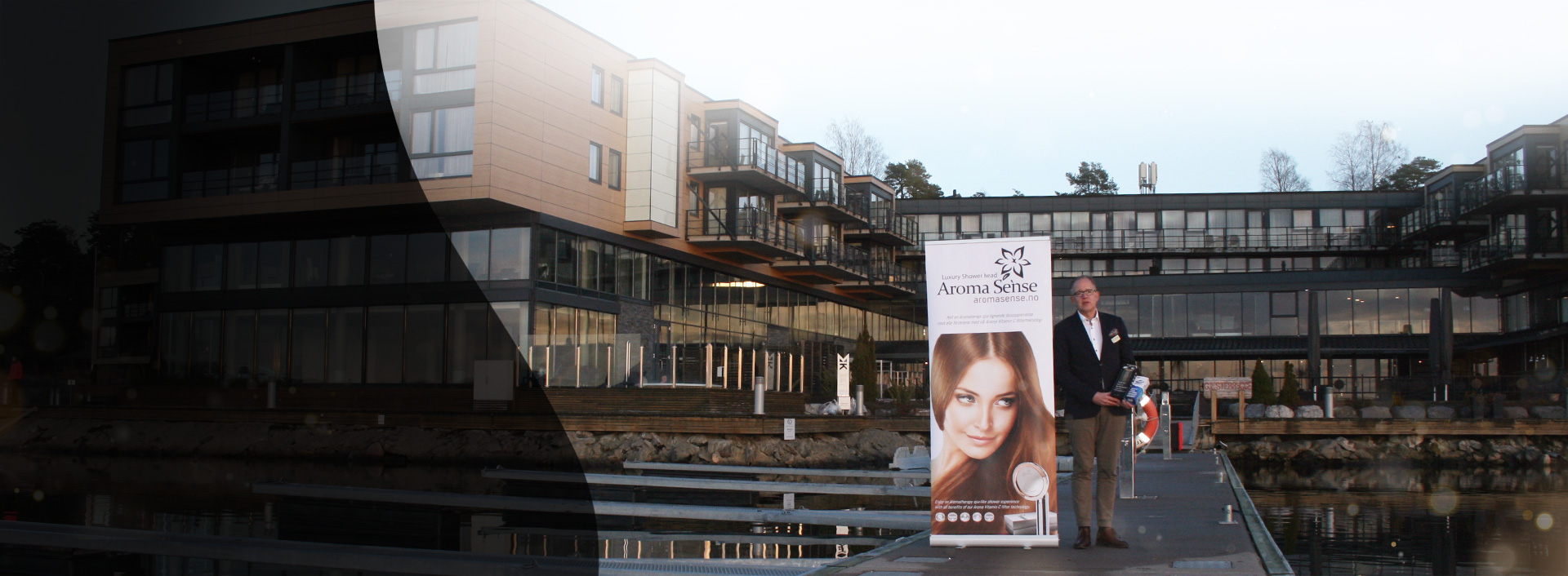 Lyst hotellbad med Aroma Sense dusjopplevelse